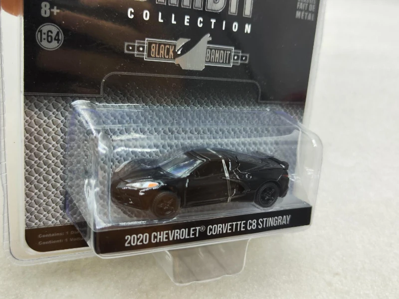 1:64 2020 Chevrolet Corvette C8 STINGRAY High Simulation Diecast Car Metal Alloy Model Car kids toys collection gifts W268