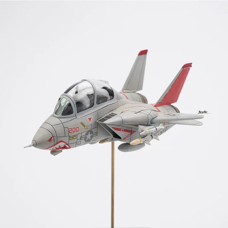 Freedom assembled aircraft model kit F162061 Q version F-14 A VF-111 fighter