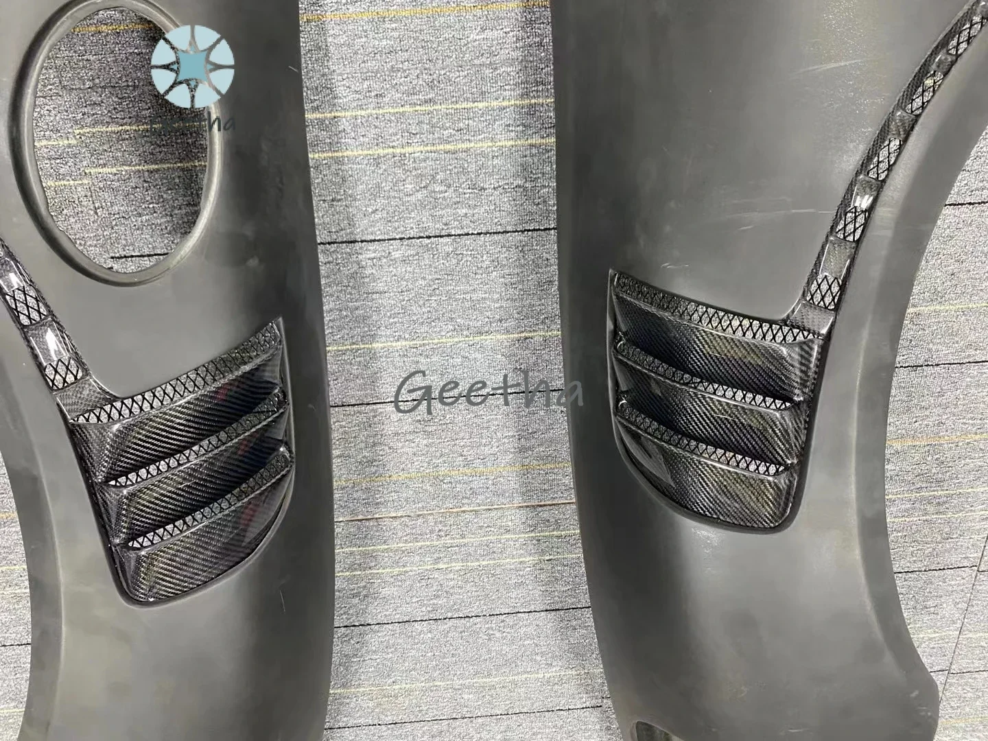 

For RS Style Half Carbon Fiber Fenders with Vent for Porsche Cayman 981 Boxster GTS Perfect Fitment