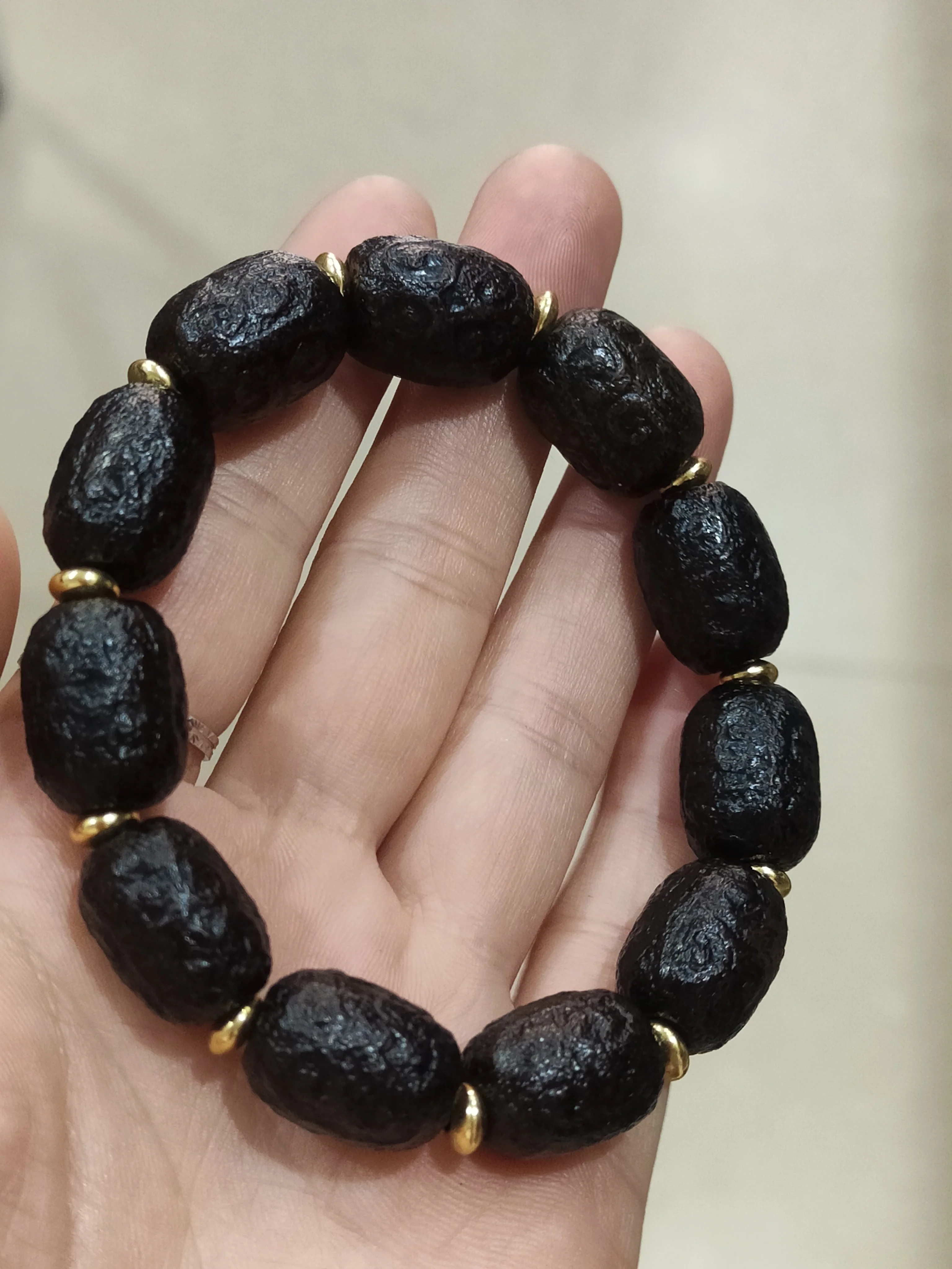 

China natural black agate day beads bracelet large black jujube bracelet gift