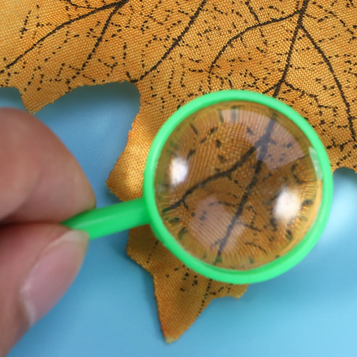 48Pcs Vibrant Handheld Magnifying Glasses Strong Plastic Lens Assorted Bright Colors for Close Observation Reading
