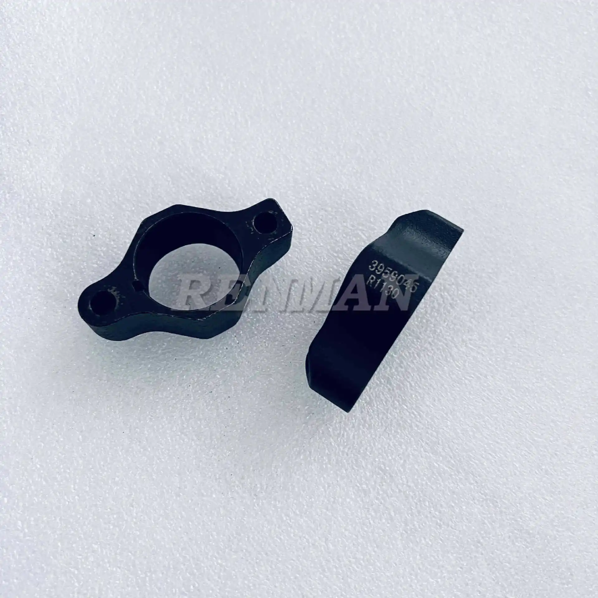 

2Pcs Cummins ISLE QSL ISDE ISBE Engine Parts 3959045 Injector Plate 4992554