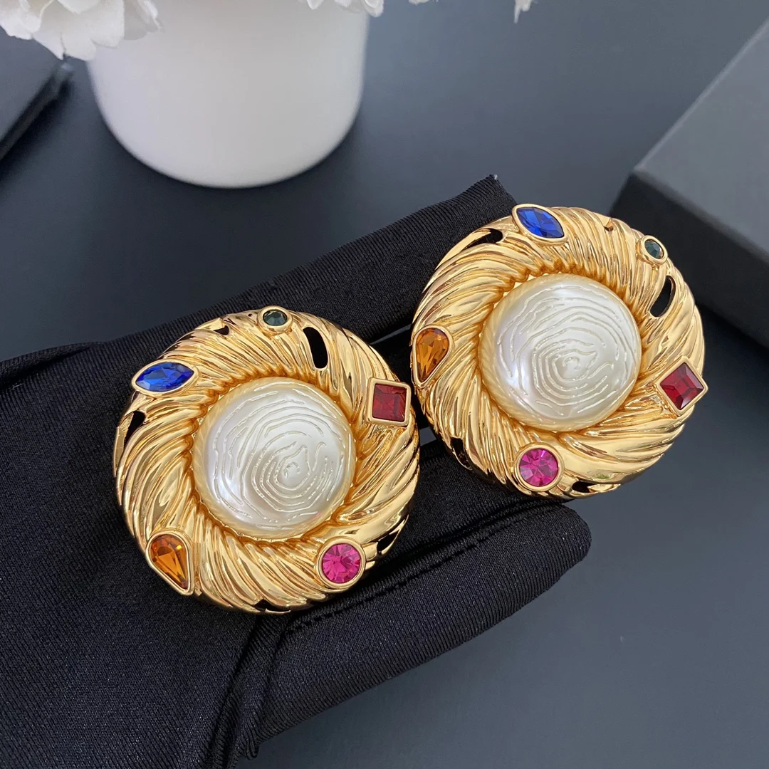 Europe Vintage Designer Big Pearl Gold Ear Clip Earrings Women Top Quality Charm Luxury Jewelry Trend