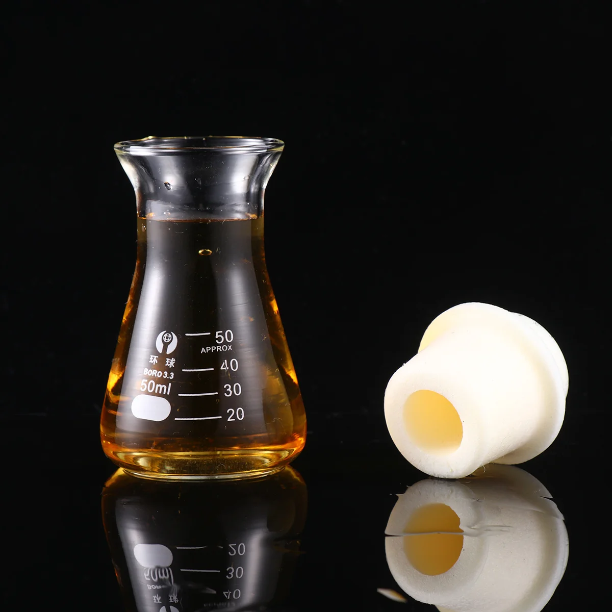 

1Pcs Glass Flask Conical Flask Cork Laboratory Chemistry Experiment Student Use Wide Mouth Standard Capacity Erlenmeyer Flasks