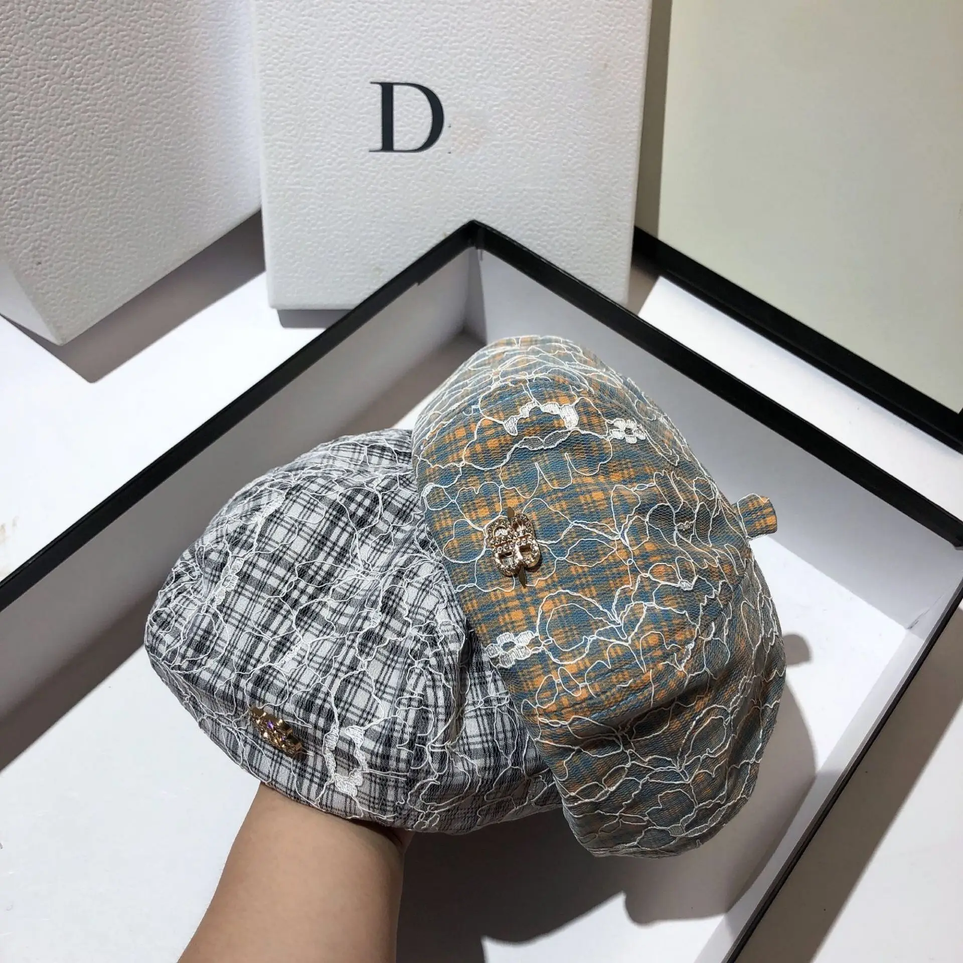 قبعة دانتيل من قماش الجاكار Xiaoxiangfeng على الموضة لعام 2025 - قبعة رسام مثمنة جديدة للخريف في الهواء الطلق متعددة الاستخدامات أغطية رأس للشارع