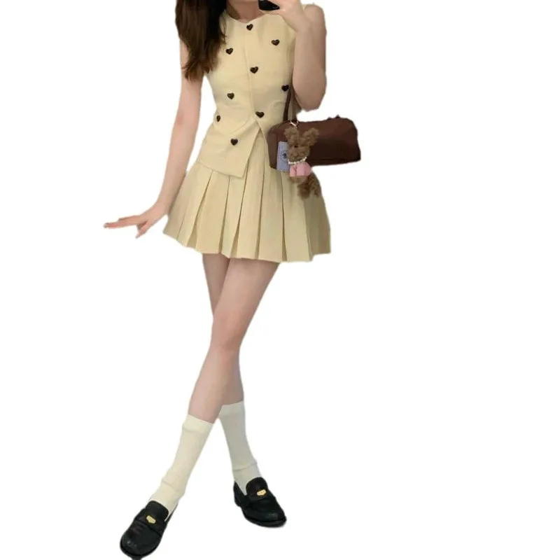 طقم سترة بدلة خيرية صيفية وتنورة نصف طول مطوية مكونة من قطعتين