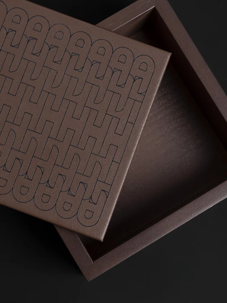 

Шкатулка для украшений Hermé Home Ummoke Edition из кожи высшего качества и вязового дерева, большая вместительная, с гравировкой, для хранения заколок