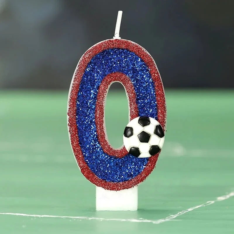 Blaue Zahlenkerzen mit Rotem Rand im Fußball-Design Kreative Digitale Geburtstagstorten-Dekoration – Detail 4