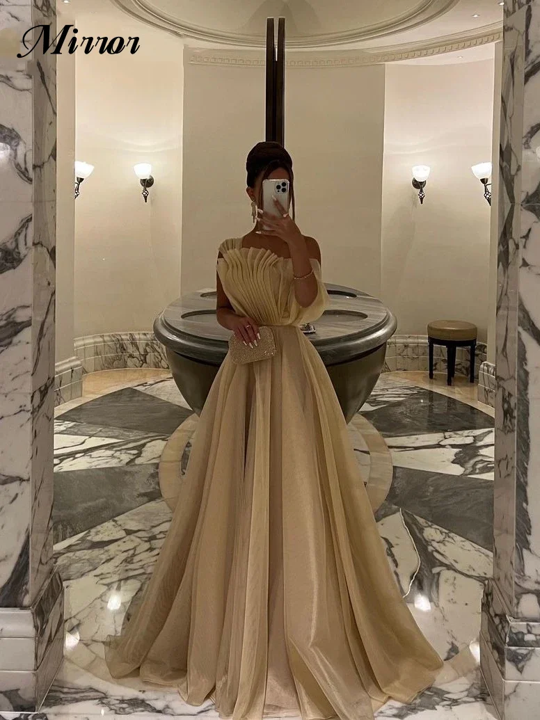 

Mirror Dress Elegant Vintage Sweet Shiny Champagne Ruffle A-Line Customized Formal Occasion Prom Dress Evening Party Gowns