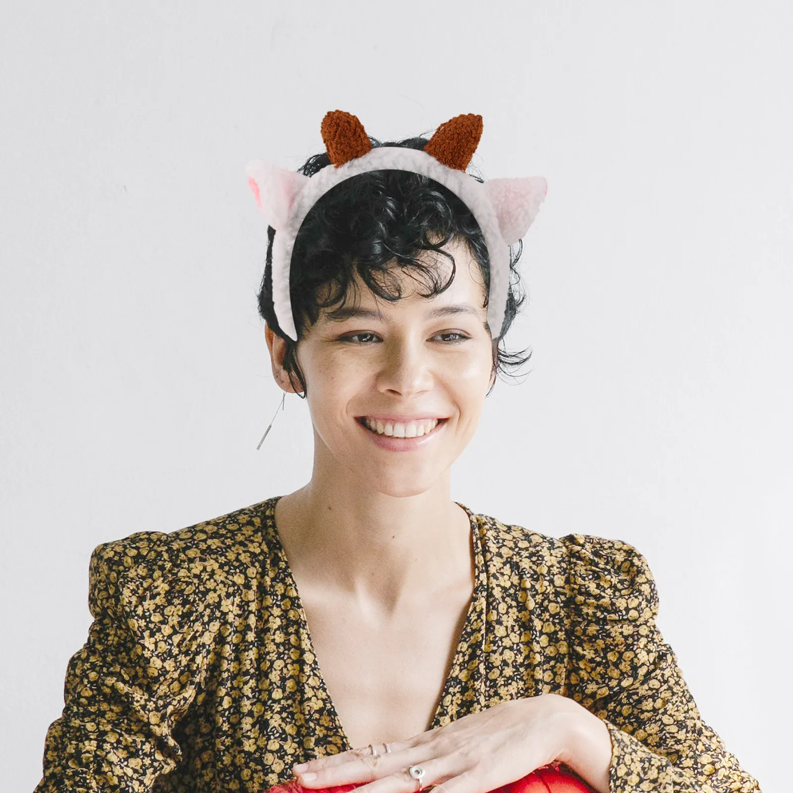 

2 Pieces Cream Colored Lamb Themed Hair Bands for Infants Girls Spring Outfit Decoration Lightweight Fit