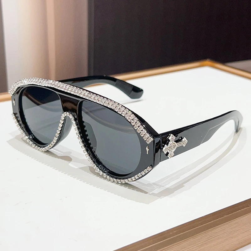 Lunettes de soleil pilote tendance 2026 pour femme avec strass de luxe – Idéales pour les fêtes et activités – Modèle attrayant pour dames