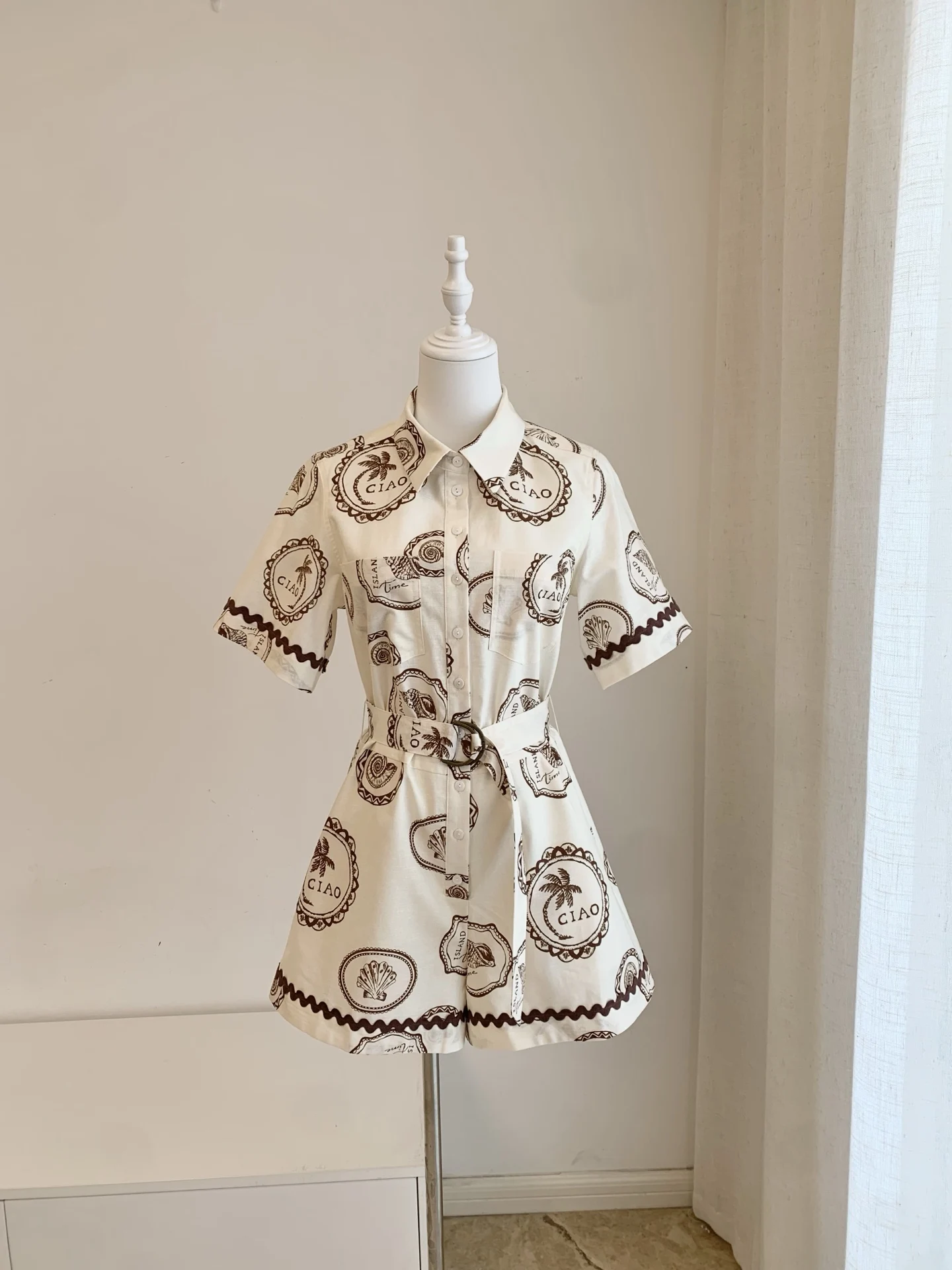 Women Retro Print fashion Jumpsuit Turn-down Collar Short Sleeve Single Breasted Casual Rompers with belt