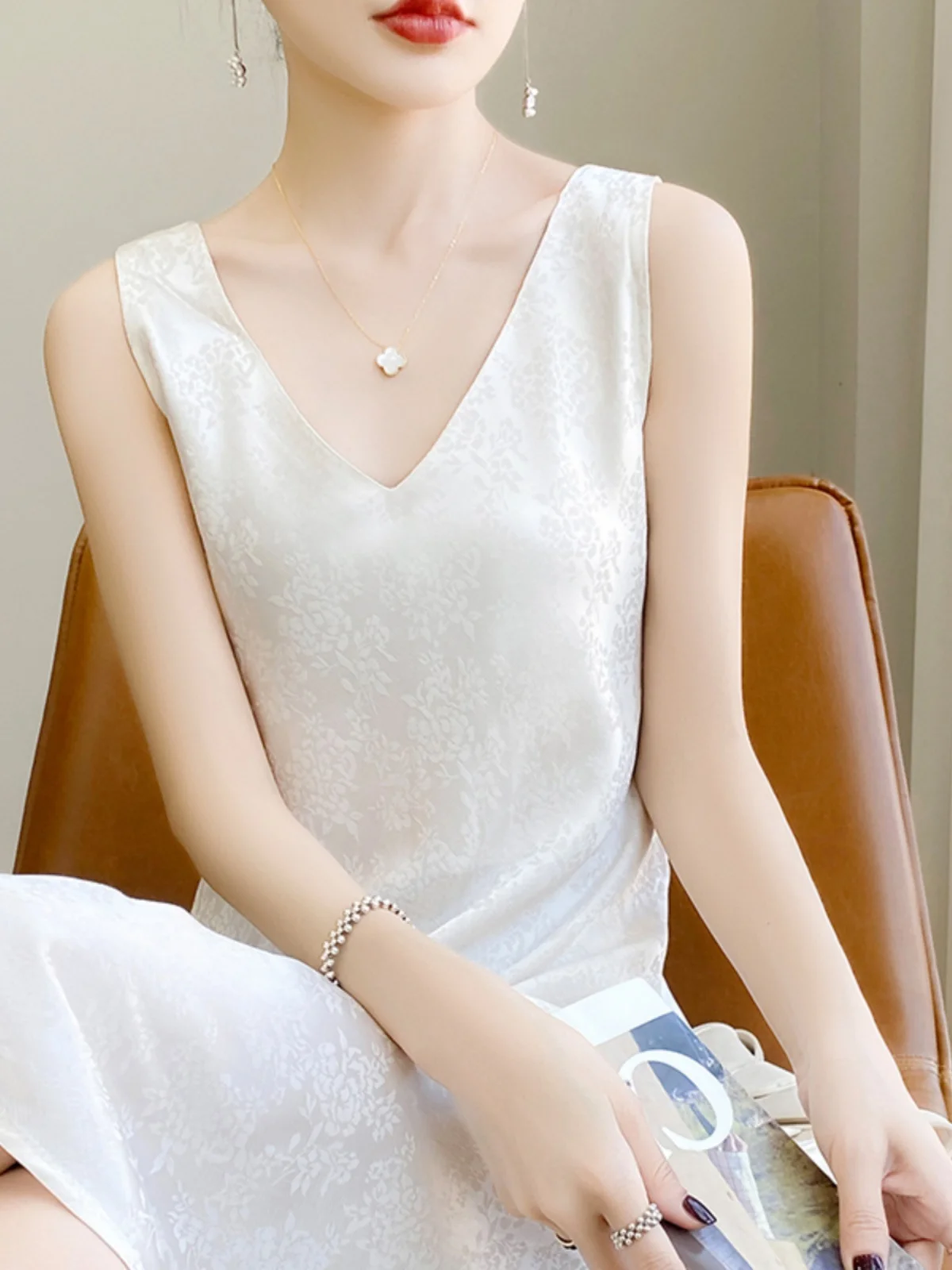 エレシルクストラップ ドクターウィメンズ サマーアセテートサテン スリミングスベル インナーロングスカート Vネック ルーズウエスト Aラインスカート