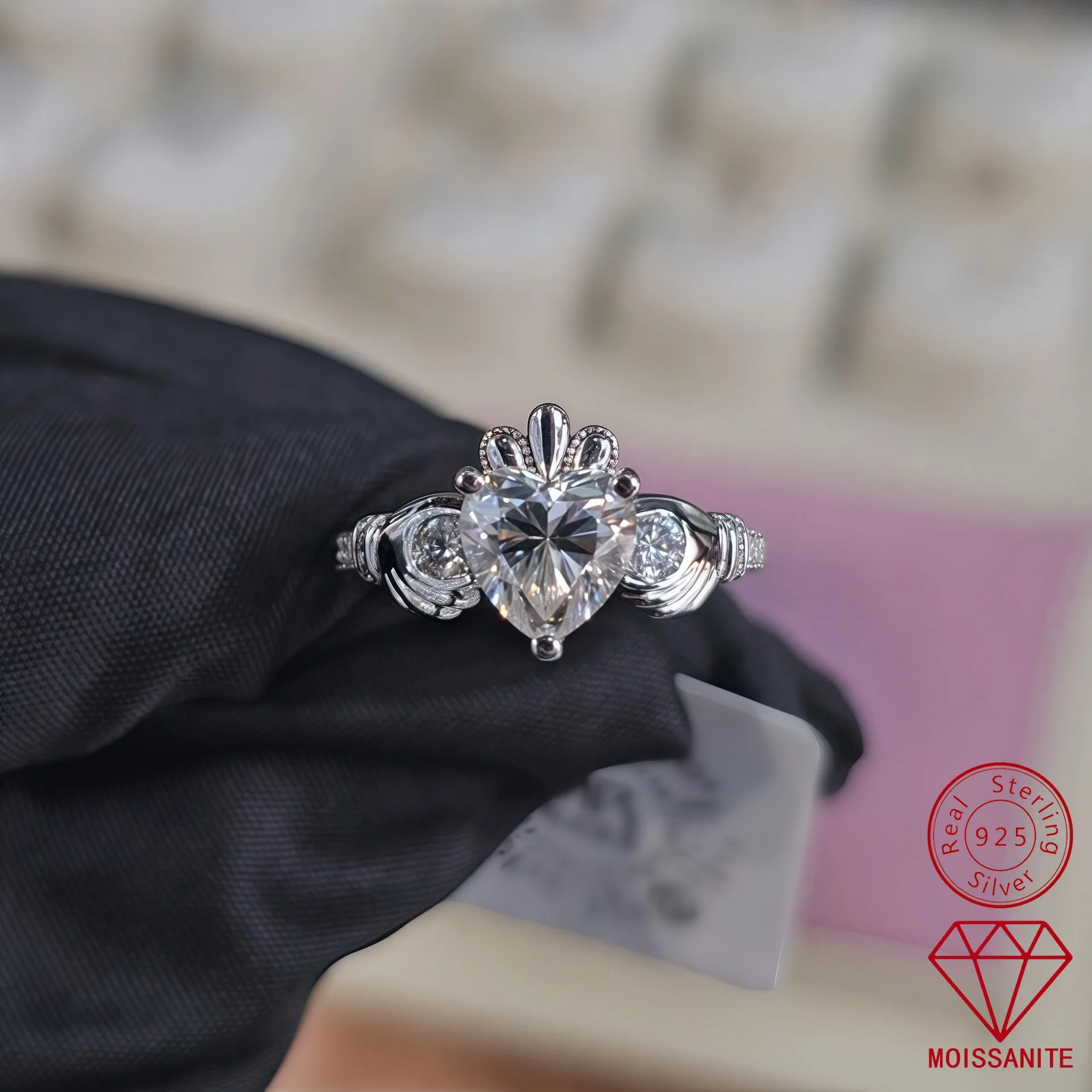 LYEE CYEE D-color heart-shaped 2-carat moissanite three stone wedding ring S925 silver ring light luxury versatile Valentine's Day/commemorative gift, the best birthday gift for girlfriends