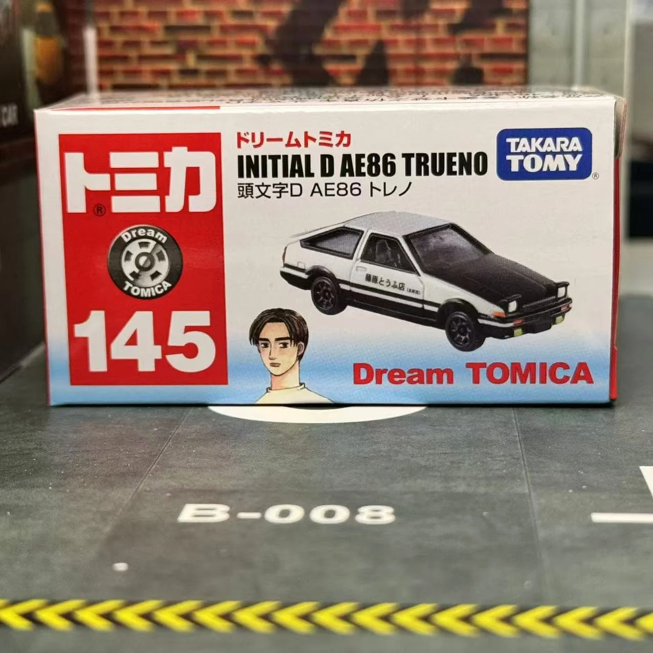 Dream Tomica NO. 145 Initial D AE86 TRUENO Toyota Takara Tomy Diecast Metal Car In Toy Vehicle Model Collection Anime