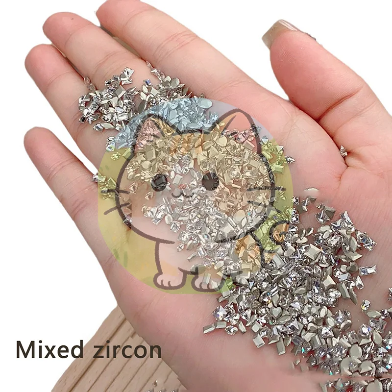 ~50 Pezzi Mini Zirconi per Unghie, Cristalli Scintillanti, Collezione di Strass Misti, Decorazioni di Lusso per Manicure
