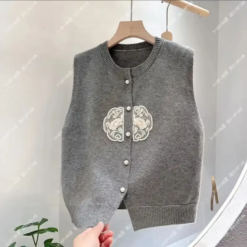 

Elegant Knit Vest With Embroidered Floral Design For Women Casual Spring Autumn Wear