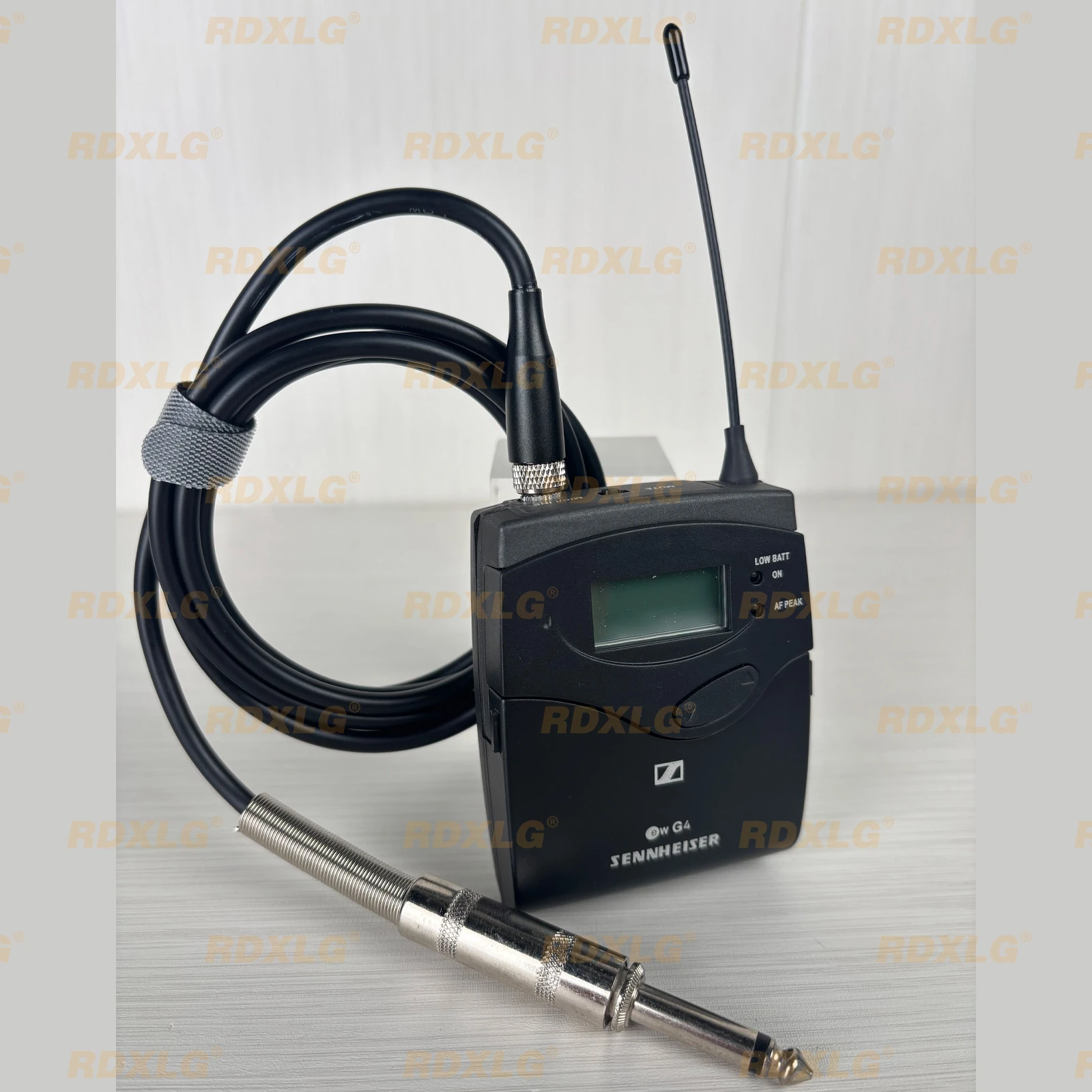 RDXLG WA304 3.5mm 1/8 locking to 1/4 Guitar Bass Instrument Cable for Sennheiser Transmitter Wireless Microphone System，1.5M