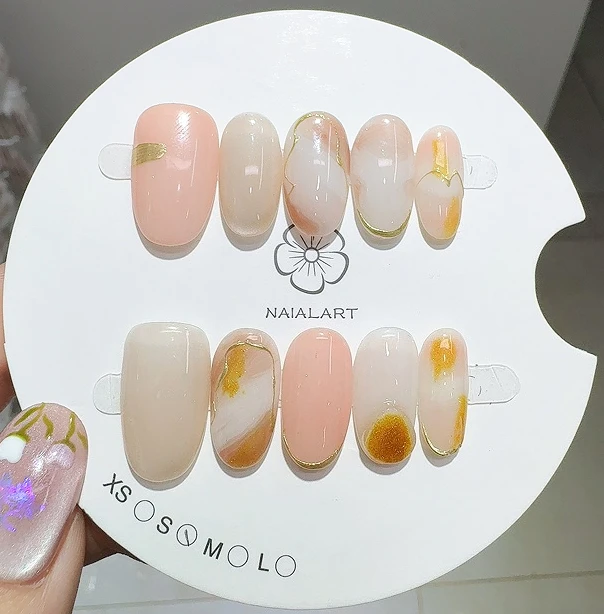 10 pezzi glitter cat eye corto ovale fatto a mano unghie finte rosa sfocato con motivo dorato stampa sull'unghia copertura completa manicure indossabile