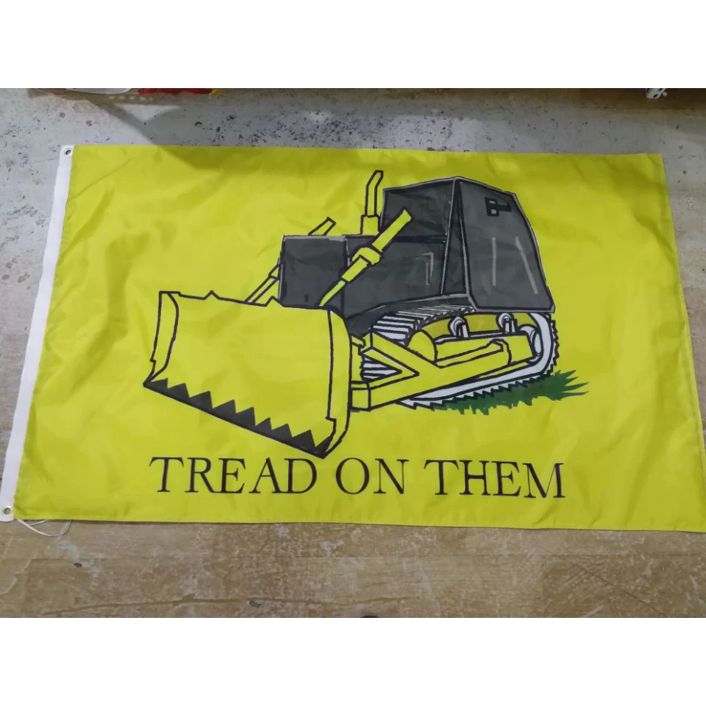 3x5ft tread on them flag with track Flag with two grommets