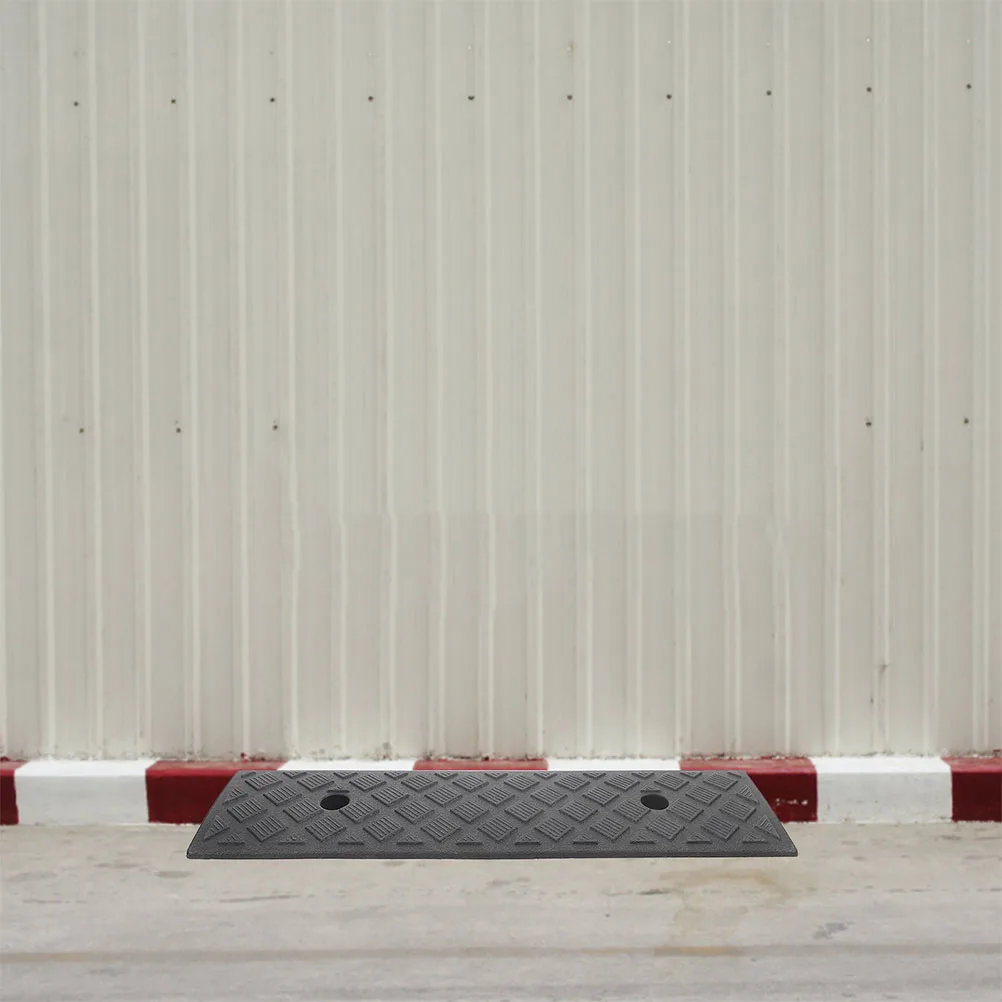 

Heavy Duty Plastic Curb Ramp Driveway Portable Car Step Mat For Loading Dock Sidewalk Wheelchair Access Low Profile Trailer Ramp