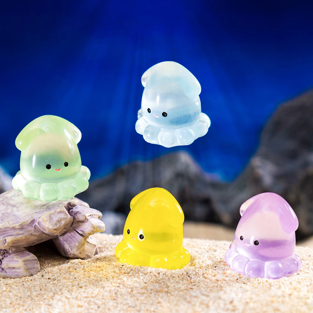 10Pcs Creative Mini Resin Little Octopus Figures Cute Cartoon Landscape Ornaments Fashion DIY Home Decoration Accessories Gifts