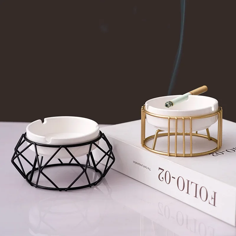 

Ceramic Ashtray Personalized European Cigarette Case Creative Trend Fashion Living Room Home Hotel Decoration