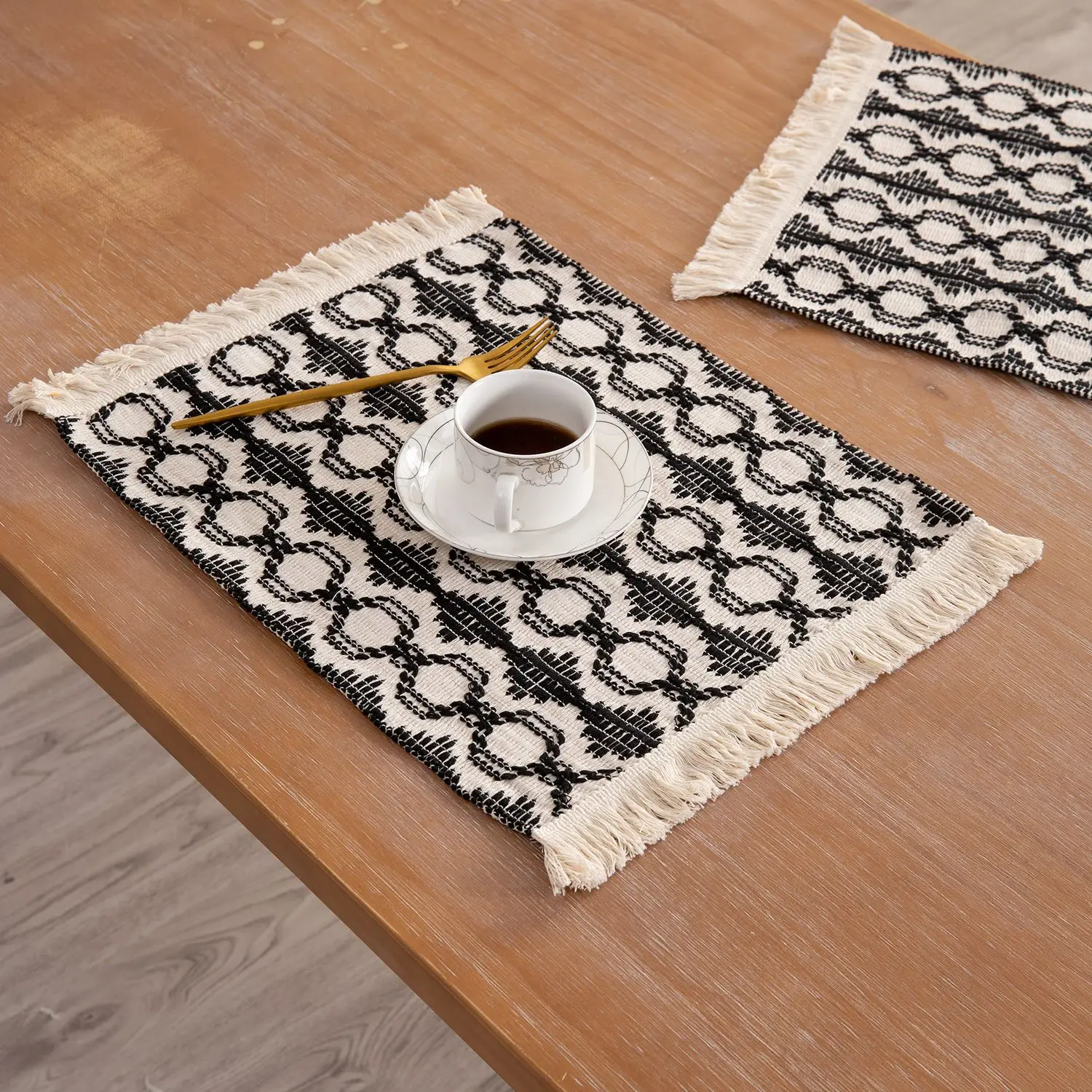 Cotton Leprosy Woven Tableware Mat, Tassel Insulation Mat, Two-color Splicing Western Food Mat, Fabric Dining Mat