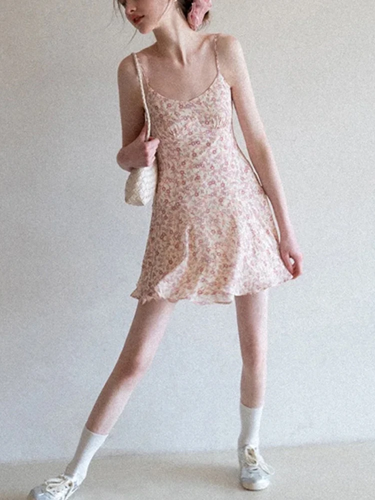 

French romantic V-neck printed dress for summer slim fit, loose and gentle fairy style floral dress, short sleeved women's dress