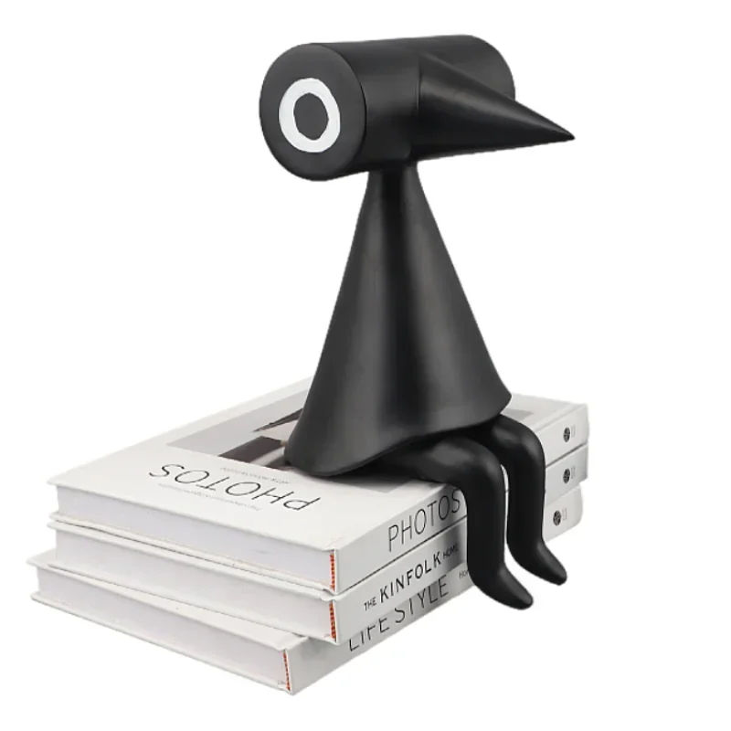 

Modern simple and creative desktop ornaments, home furnishing, living room model room decorations