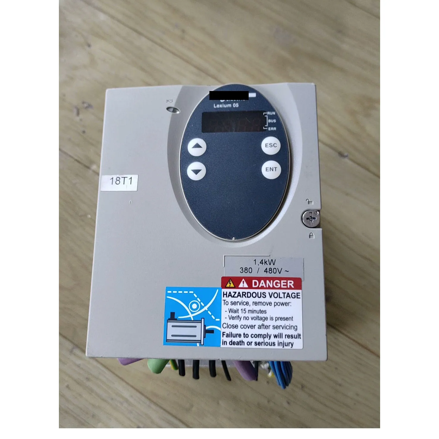 Servo Drive LXM05BD14N4 Com garantia