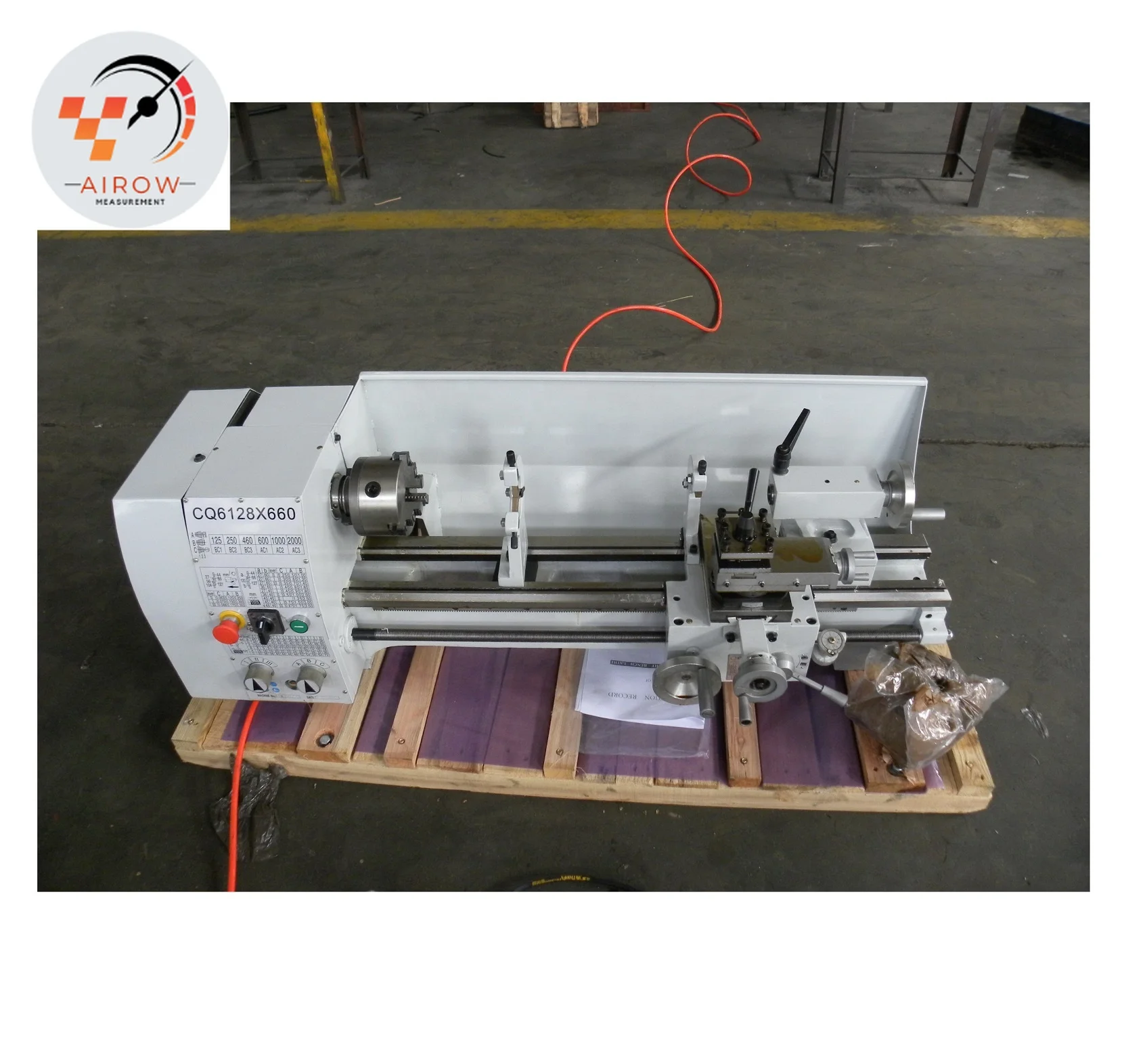 

Токарный станок Airow CQ6128A: компактный, простой в эксплуатации, ручной, для обработки металла