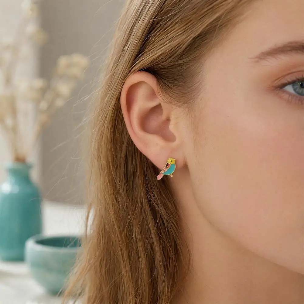 Retro Enamel Jewelry Bird Outline Enamel Stud Earrings for Women Polished Edges Alloy Ear Pins Wear Fashion Jewelry Pair