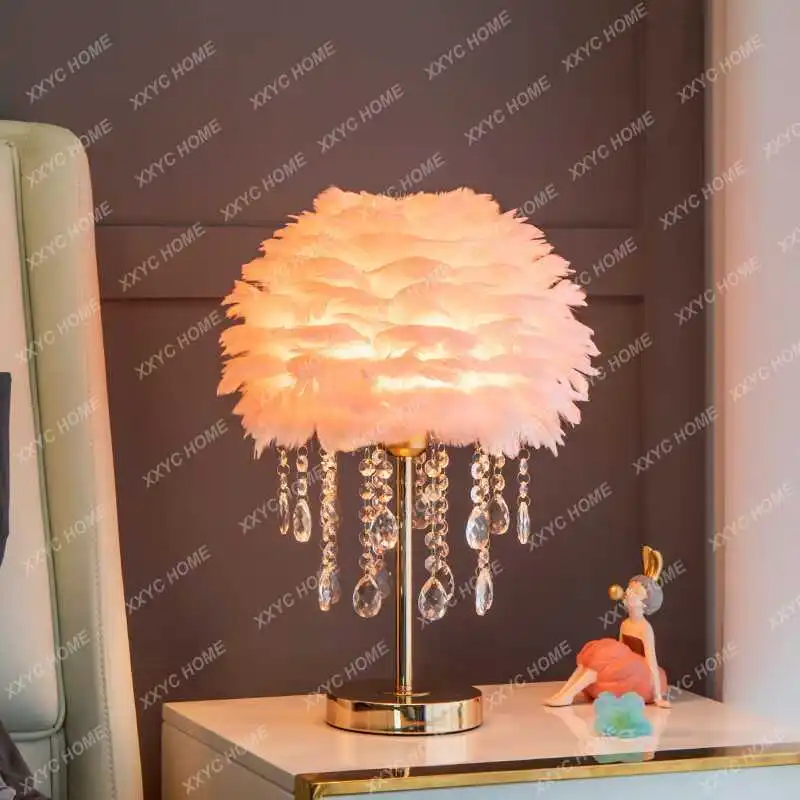 Nordic light luxury i girl crystal feather table lamp bedroom bedside lamp modern warm romantic living room decoration