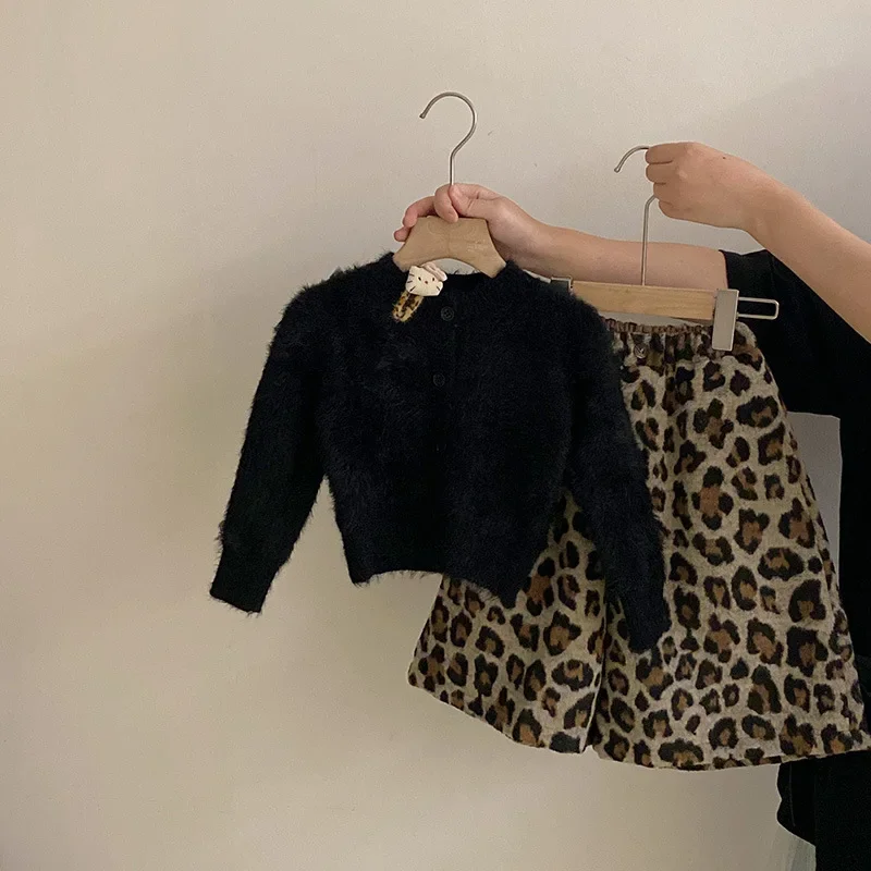 

Korean Autumn Children Girls Clothes Set Cotton Solid Fluffy Sweater Cardigan Suits Leopard Thick Warm Kids Girls Straight Pants