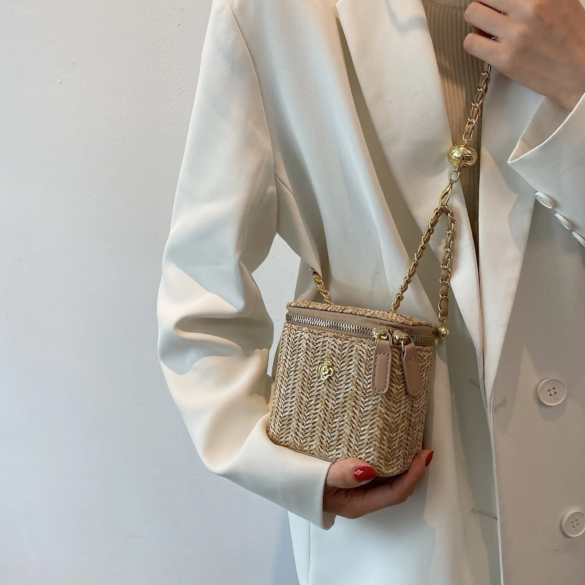 2026 Sommer Mini Stroh-Bucket-Crossbody-Tasche für Damen – Geflochtene Damenhandtaschen und -geldbörsen mit Kette, einfache Umhängetaschen – Detail 21