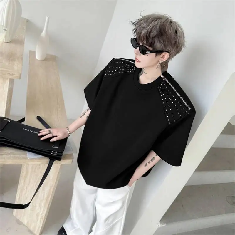 High End Men's Short Sleeve Tee Niche Casual Shoulder Zipper Stitch Detail High End Avant Garde Streetwear White Top 9XJG4K