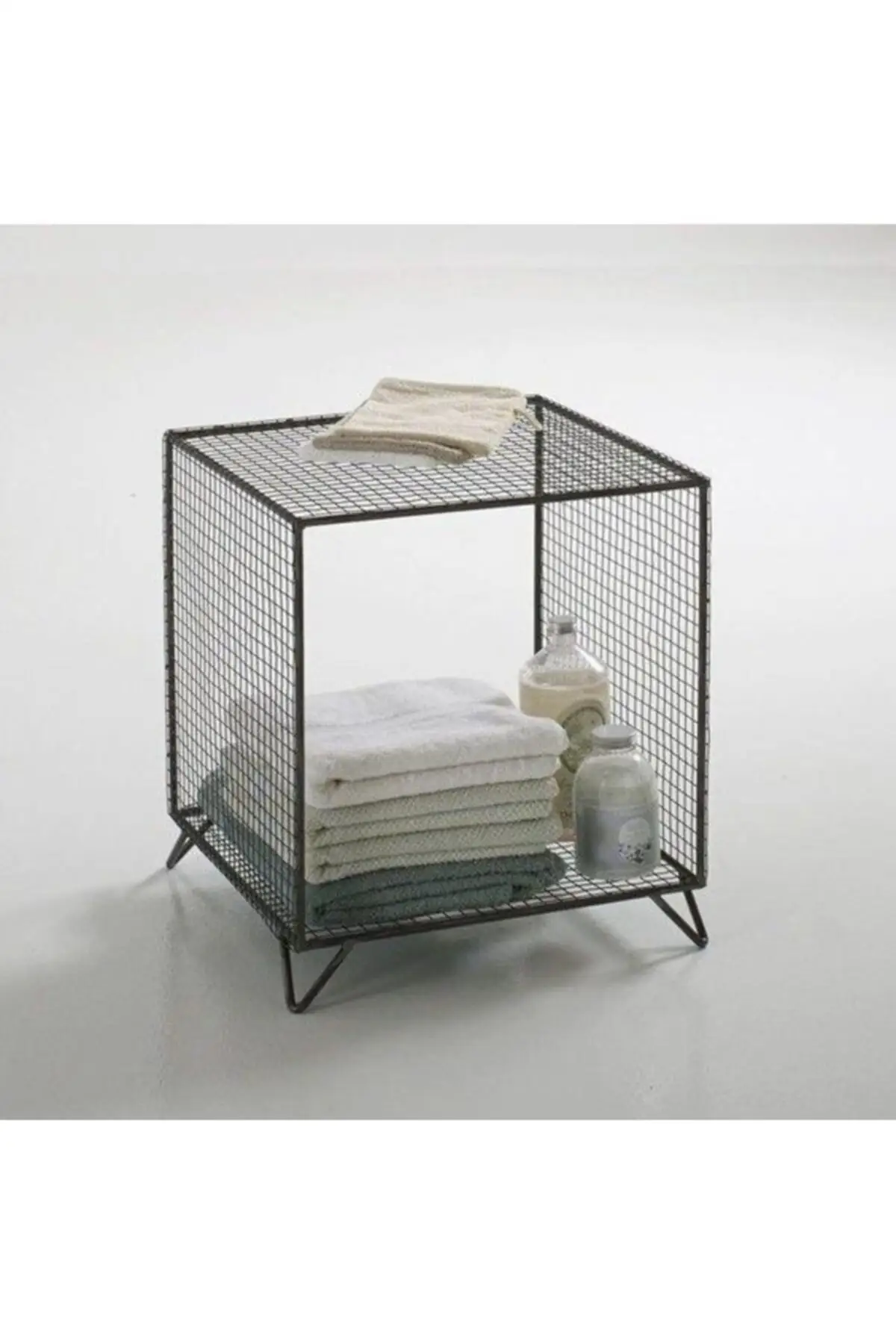 single-eyed-metal-mesh-grid-wire-shelf-and-coffee-table-matt-black
