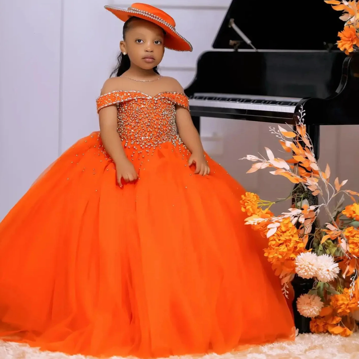 

Customized Orange Flower Girl Dress For Wedding Beading Glitter Short Sleeve Floor Length Kids Birthday First Communion Gown
