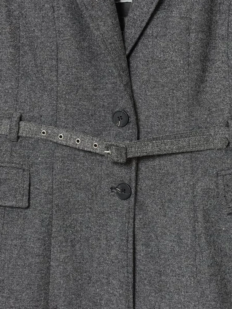 Europäischer und amerikanischer Stil 2025, neue Damenbekleidung, einfache langärmelige Anzugjacke mit Gürtel und Schlitzhose