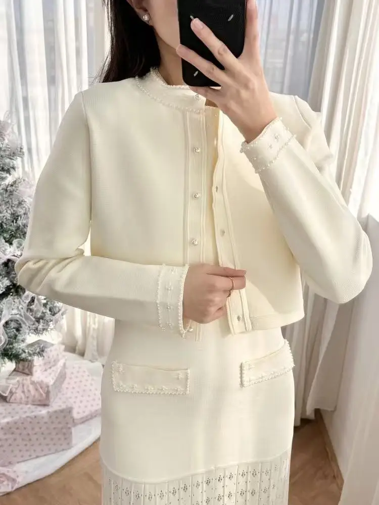

Dress Sexy Spring New Design Beige French Pearl Trim Knit Jacket Sleeveless Long
