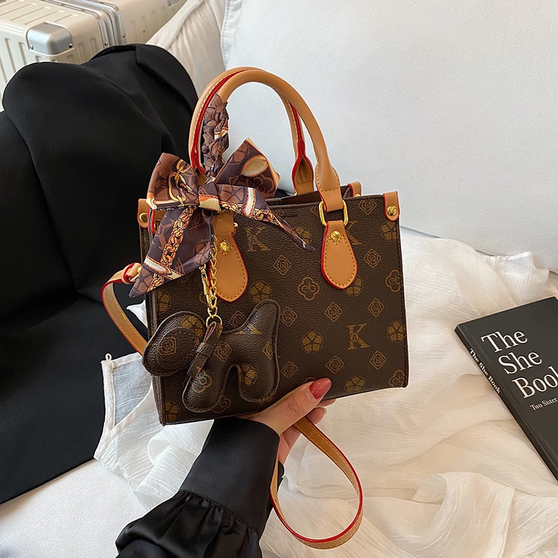 

Popular Classic Elegant Leather Tote Bag For Women Shoulder Bag Design From Famous Designer Luxury Handbags