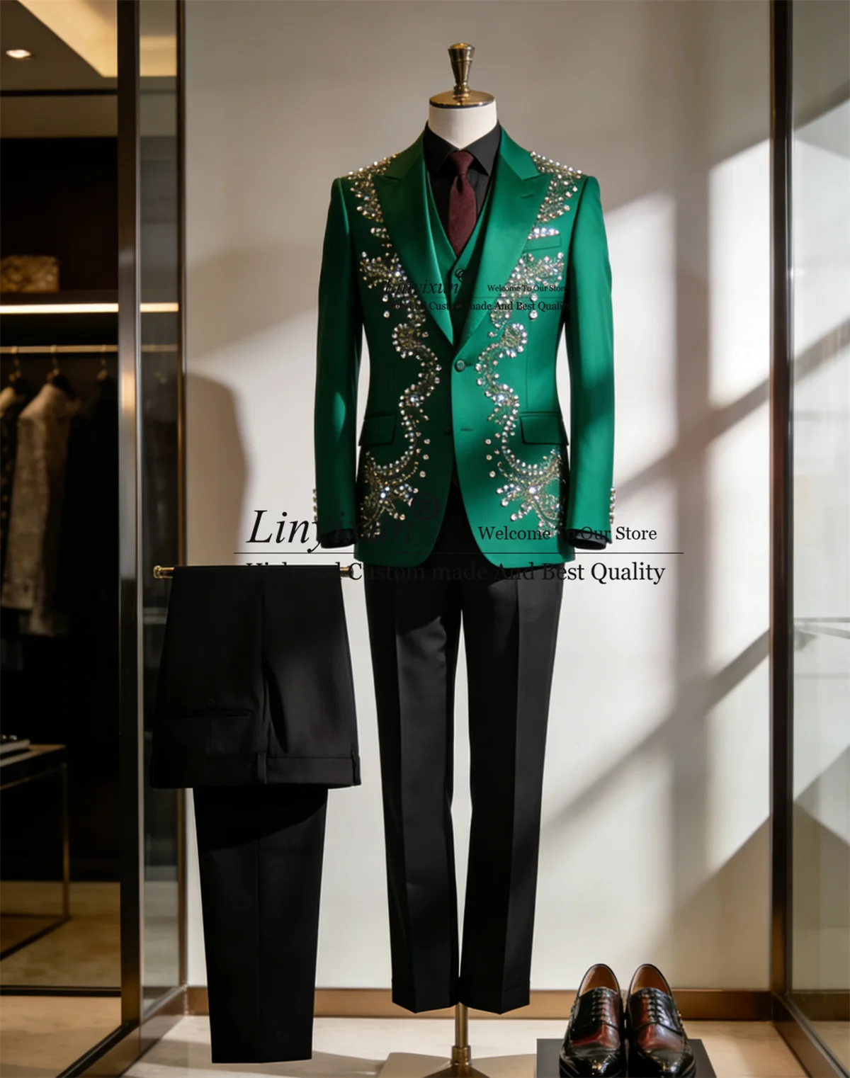 

Мужской костюм ручной работы со стразами, индивидуальный пошив, свадебный смокинг, комплект из 3 предметов, для вечеринок, пиджак с острыми лацканами, костюм для жениха