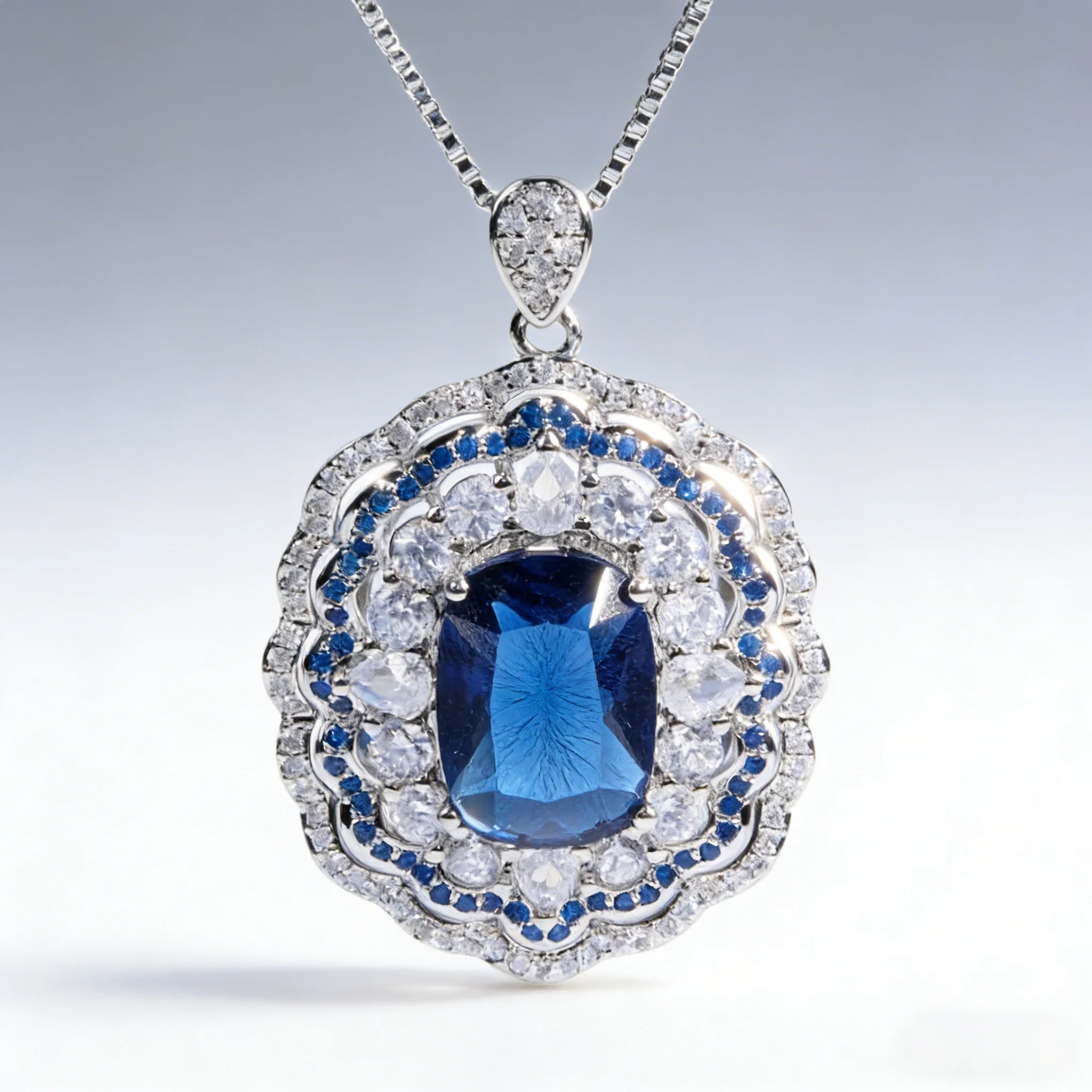 Collar con colgante de zafiro azul real de lujo con halo de diamantes, joyería llamativa de circonita cúbica ovalada, regalo elegante para mujer
