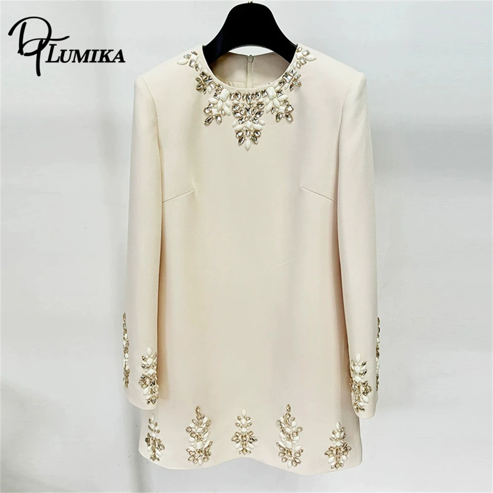 فستان DTLumika باللون البيج الجديد للنساء مع كريستالات ثلاثية الأبعاد مزين بالزهور ورقبة دائرية فوق الركبة فساتين رسمية بأكمام طويلة فستان العشاء #5