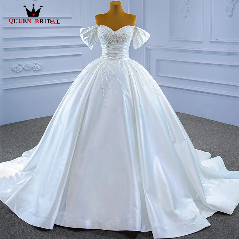 

Luxury Satin Wedding Dresses 2023 Ball Gown Sweethear Off the Shoulder Bride dress Pearls Beading robe de mariée Custom XX54