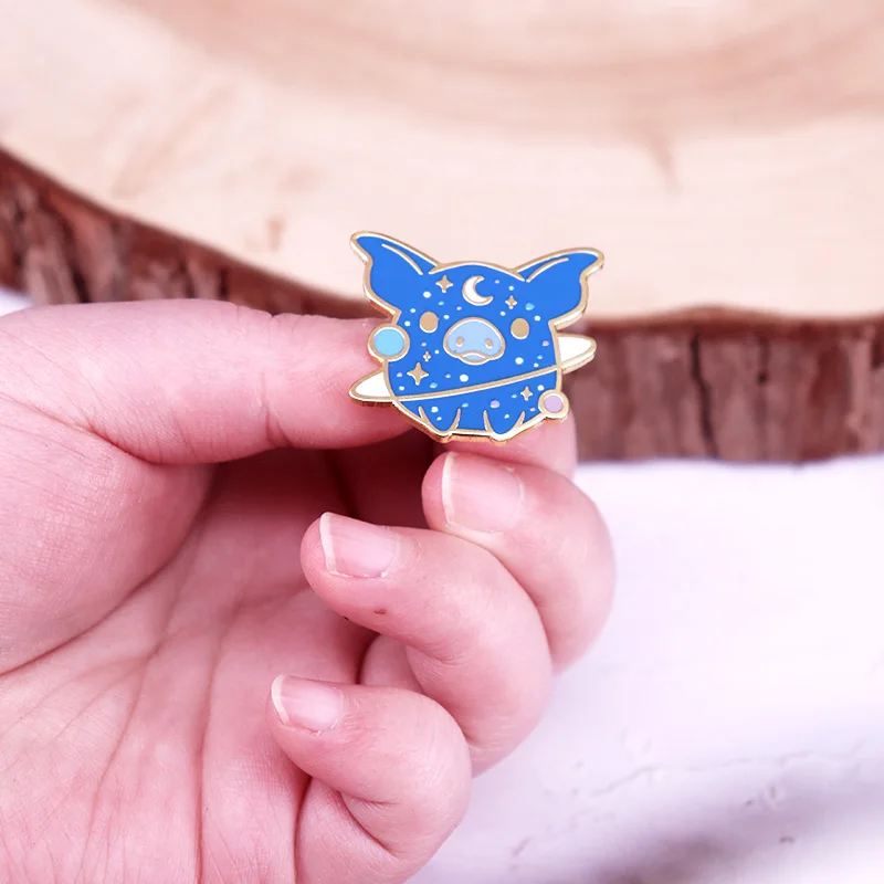 Animal Universe Enamel Pin Cute Kawaii Flying Pig Brooch Badge Funny Jewelry Gifts