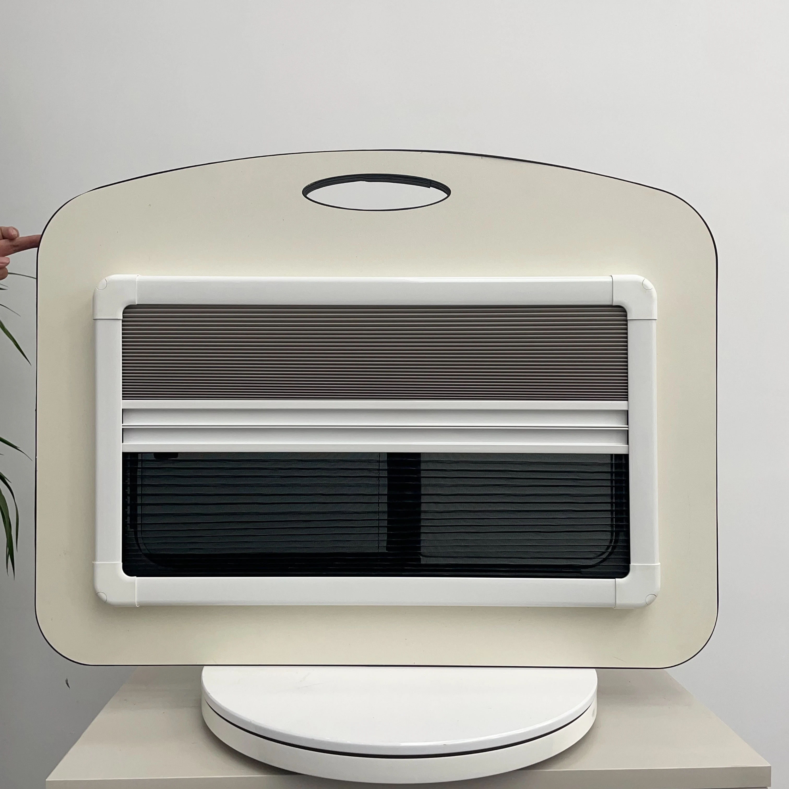 معدات السفر الفاخرة ملحقات RV منزلقة متنقل قافلة تخييم ويندوز نافذة RV للتخييم مع شاشة