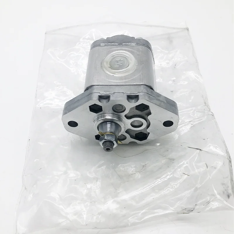 Rapier Loom Parts Gamma 98 Oil Pump for Weaving Machine Parts Gamma Oiler Pump Oil Pump