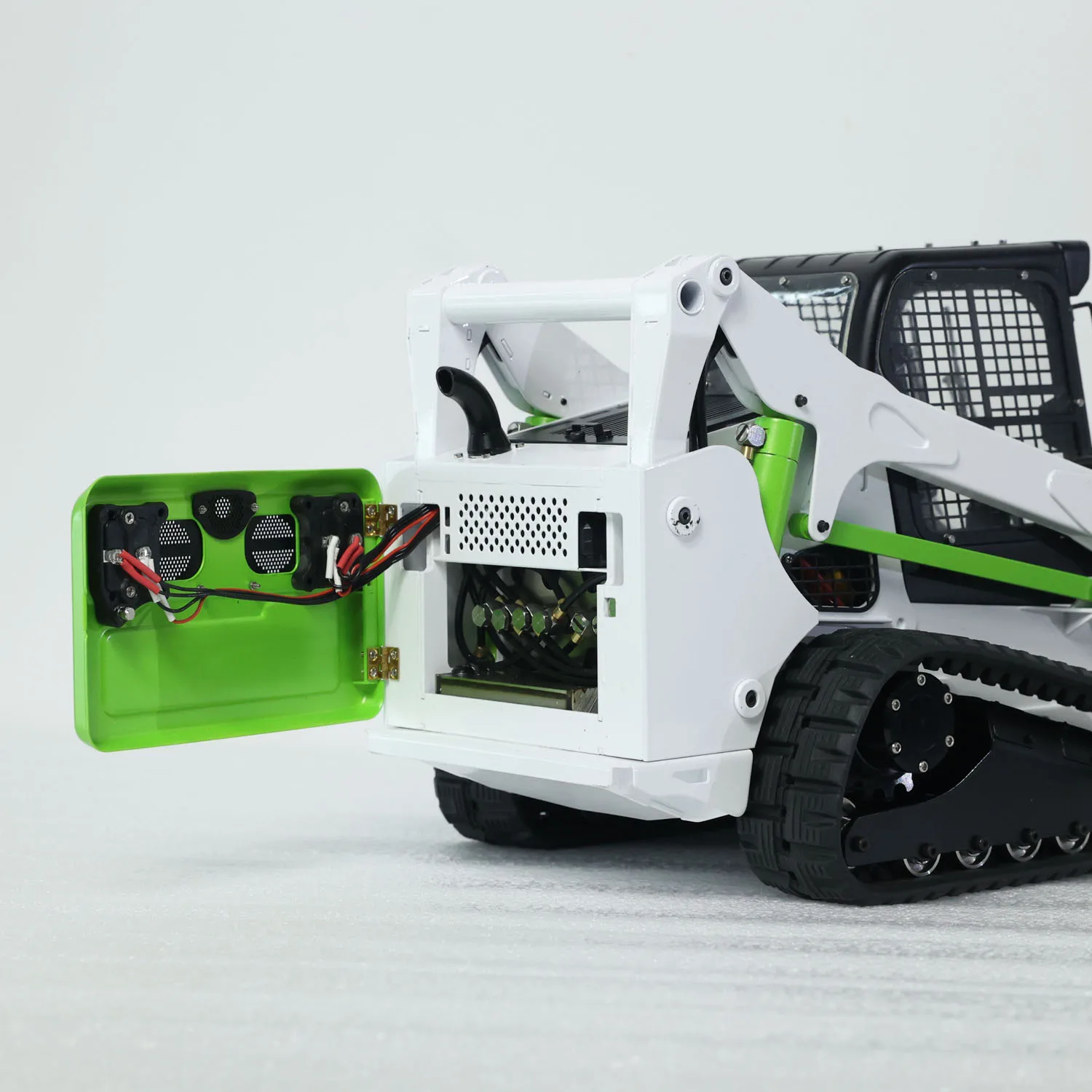 IN Vendita 1/14 RC Idraulico Skid-Steer Caricatore SM770 Telecomando Verniciato Camion Finiti Auto Sistema Audio Leggero RC Giocattoli Modello